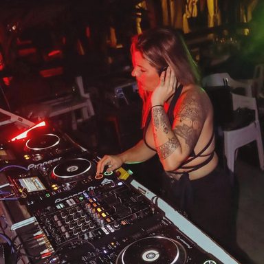 MadameC photo 30