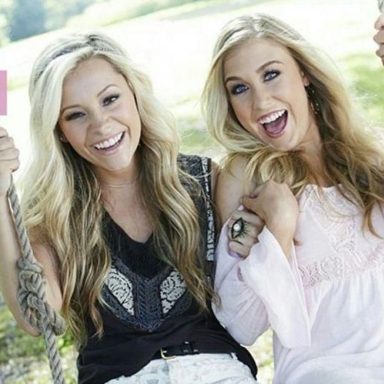Maddie & Tae