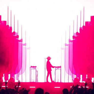 Madeon photo 11