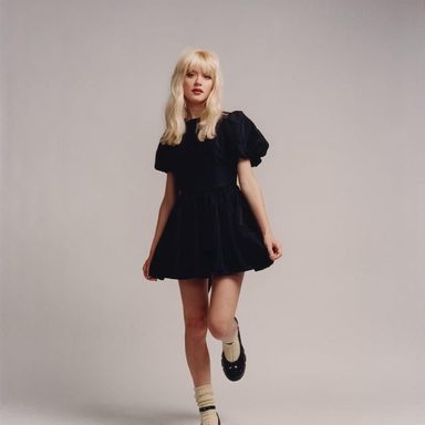 Maisie Peters photo 45