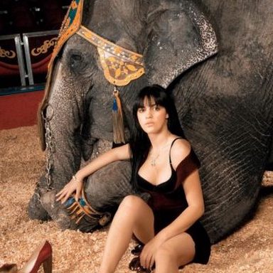 Maite Perroni photo 117