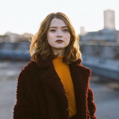 Maisie Peters photo 57