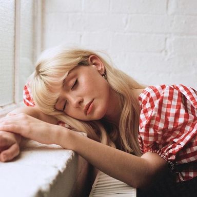 Maisie Peters photo 41