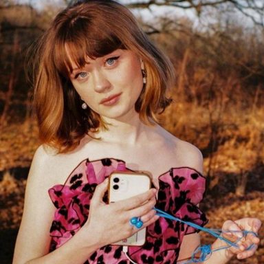 Maisie Peters photo 51