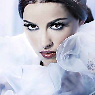 Maite Perroni photo 115