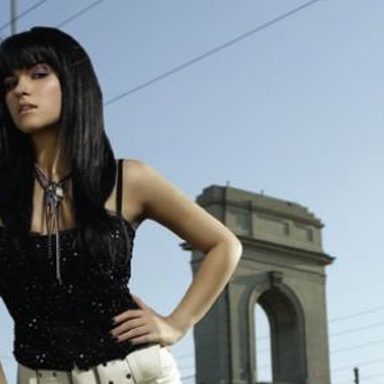 Maite Perroni photo 109