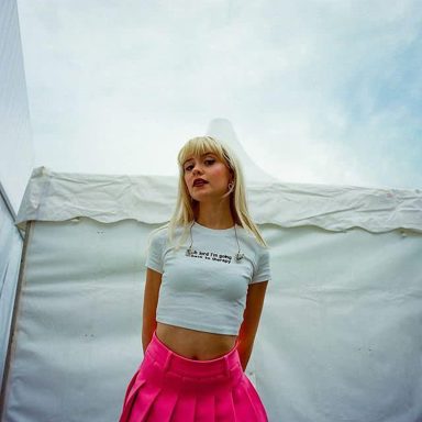 Maisie Peters photo 15
