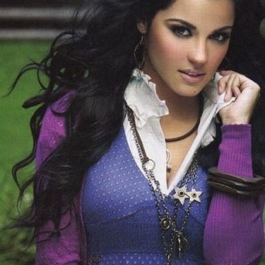 Maite Perroni photo 110