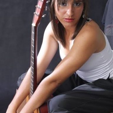 Maria Elisa Silveira
