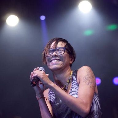 Maria Gadú photo 12