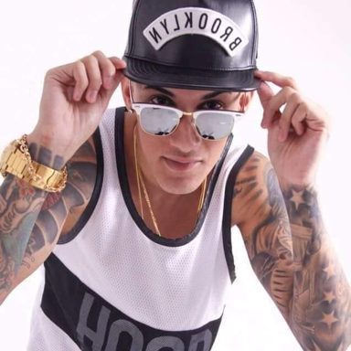 MC Léo da Baixada