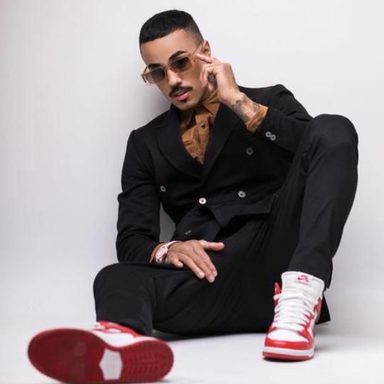 MC Livinho photo 22