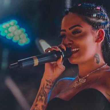 MC Mirella photo 28