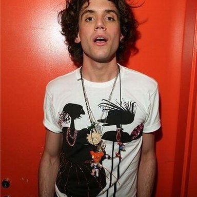 MIKA photo 30