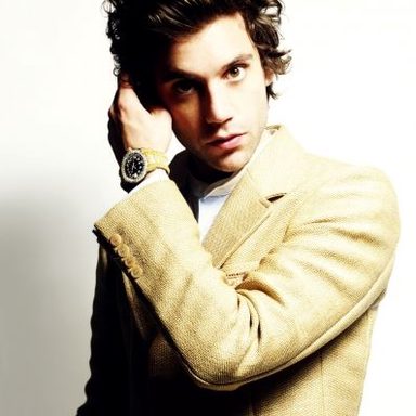 MIKA photo 39