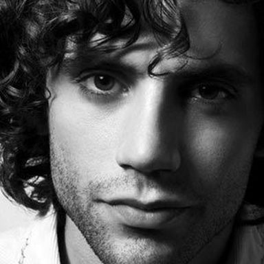 MIKA photo 40