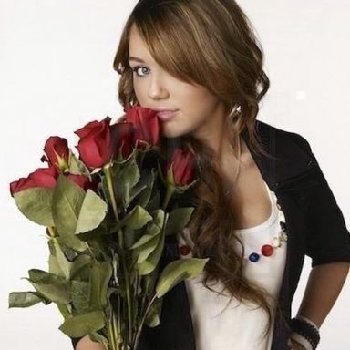 Miley Cyrus photo 394
