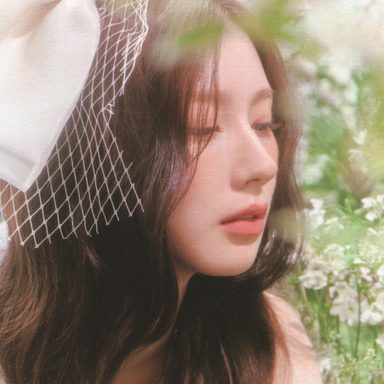 Miyeon photo 26