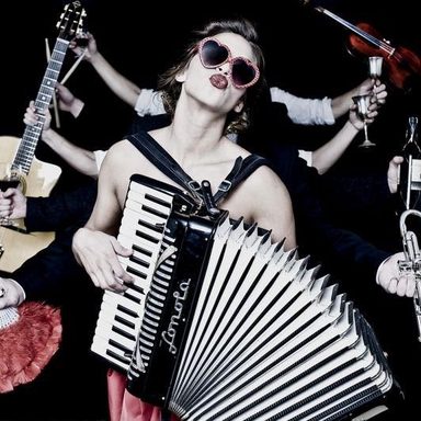 Molotov Jukebox