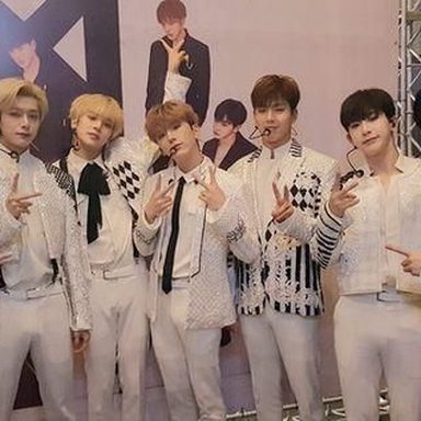 MONSTA X photo 299