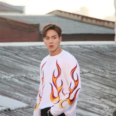 MONSTA X photo 15