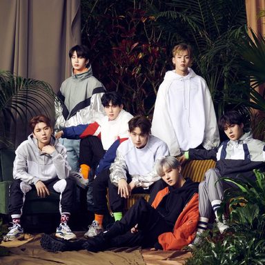 MONSTA X photo 382