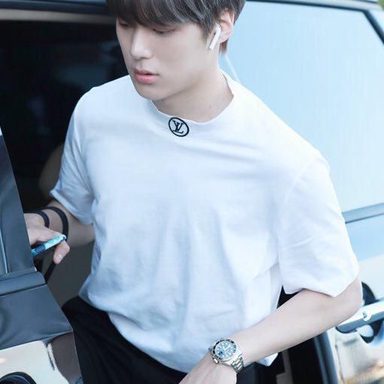 MONSTA X photo 388