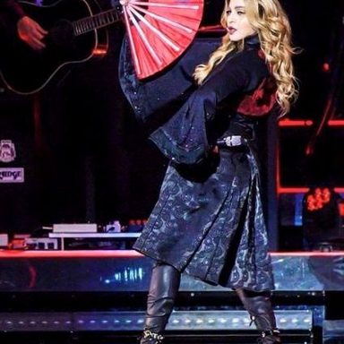 Madonna photo 183