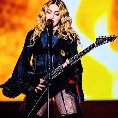 Madonna photo 271