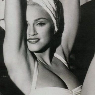 Madonna photo 541