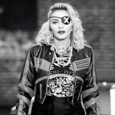 Madonna photo 315