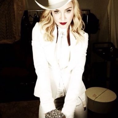 Madonna photo 361