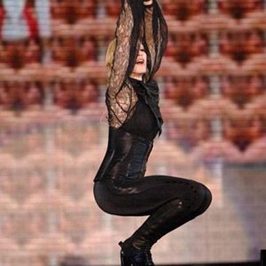 Madonna photo 604