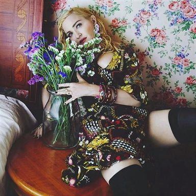 Madonna photo 301