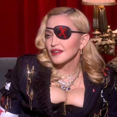 Madonna photo 16