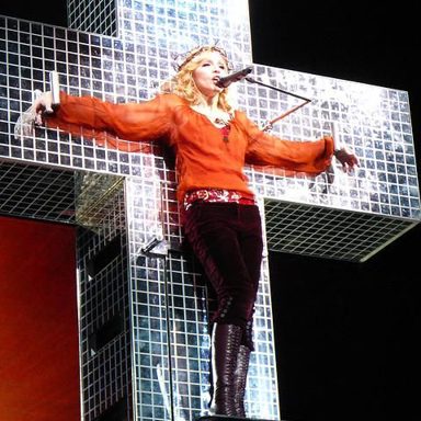 Madonna photo 14