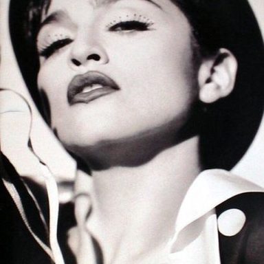 Madonna photo 559