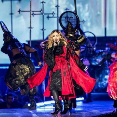 Madonna photo 184