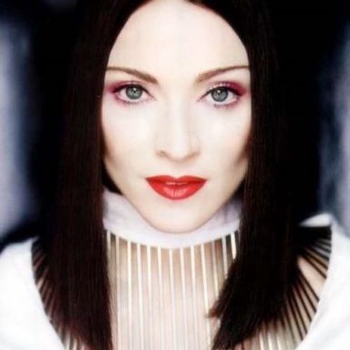 Madonna photo 457