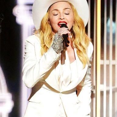 Madonna photo 56