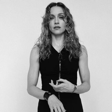 Madonna photo 442