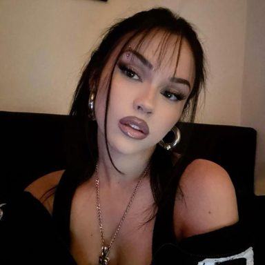 Maggie Lindemann photo 16