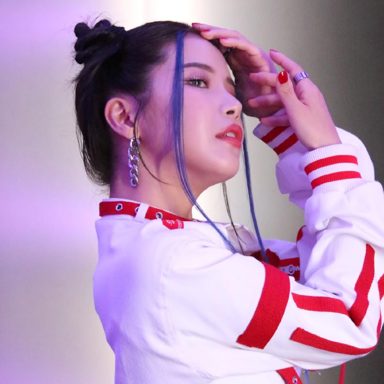 MAMAMOO photo 13