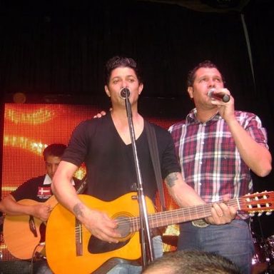 Marcos Paulo e Candé