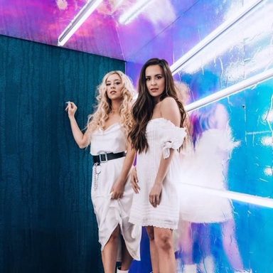 Megan And Liz photo 49