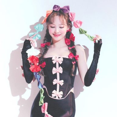 NAYEON photo 19