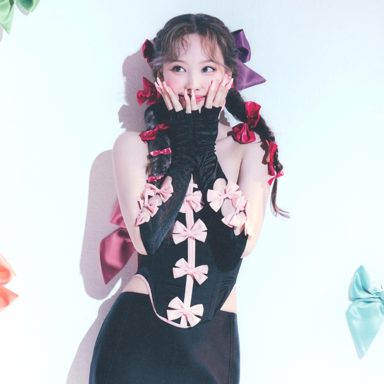 NAYEON photo 20