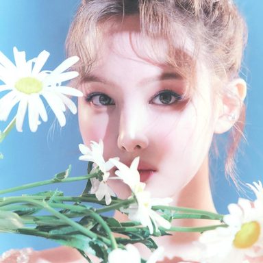 NAYEON photo 48