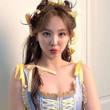 NAYEON photo 67