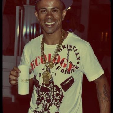 Neguinho Do Caxeta
